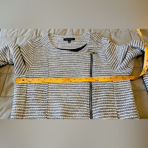 Banana Republic Striped Ruffle Sleeve Jacket - Picture 14 of 15